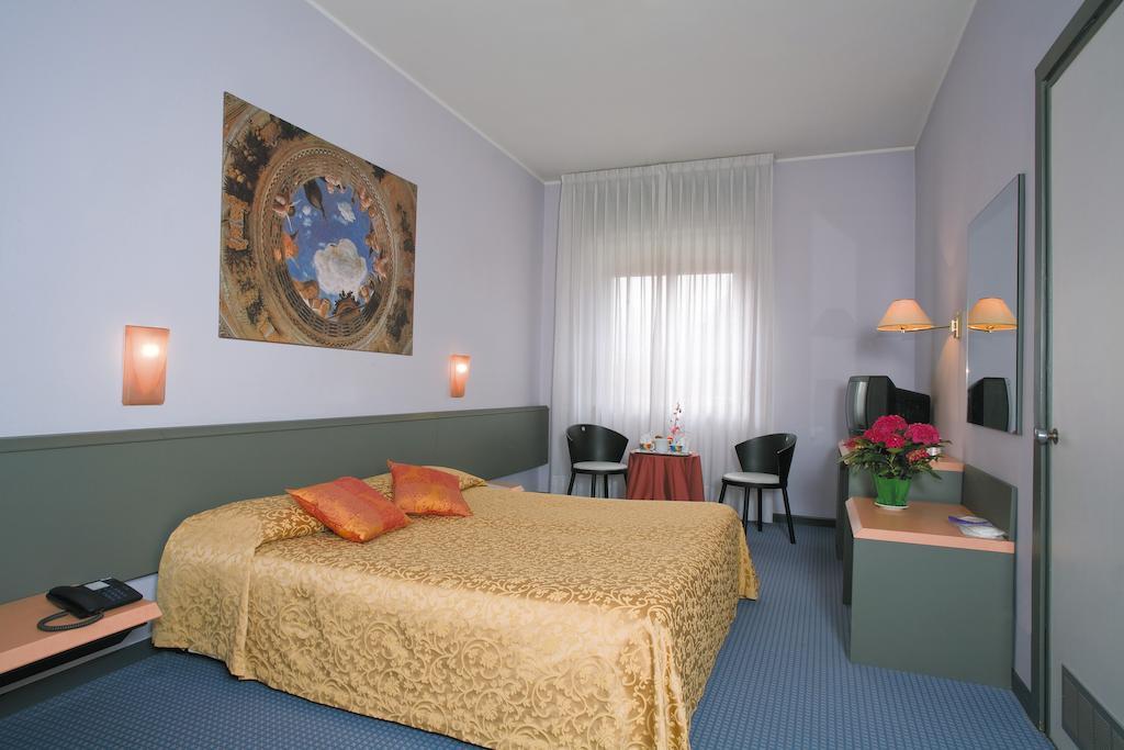 Hotel Ristorante Brusco Caldiero Cameră foto